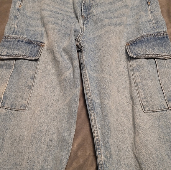 Denim Forum The Farrah Hi-Rise Cargo Jean - Picture 14 of 16